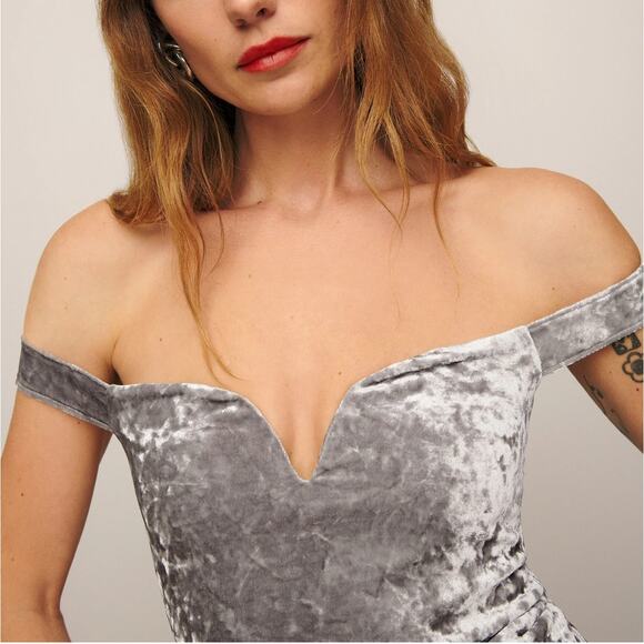 Reformation NWOT Andria Silver Moonlight Velvet Off-the-Shoulder Knit Tank Top - Picture 3 of 8